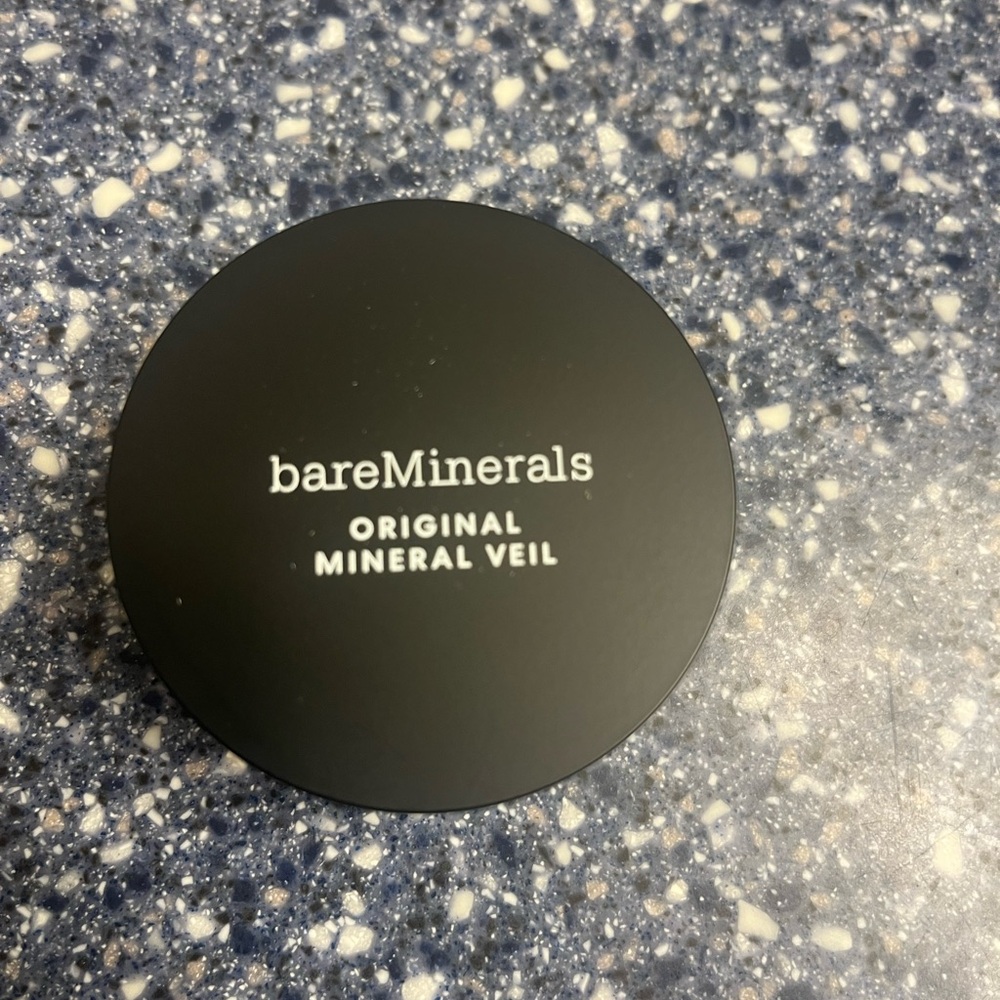 Bare Minerals Full Size Mineral Veil Brand New